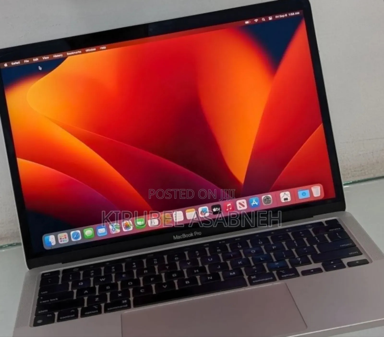 New Laptop Apple MacBook Pro 2022 M2 8GB Apple M2 SSD 256GB