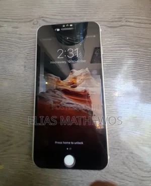 Photo - Apple iPhone 7 Plus 128 GB Gold