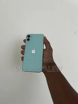 Photo - Apple iPhone 11 64 GB Green