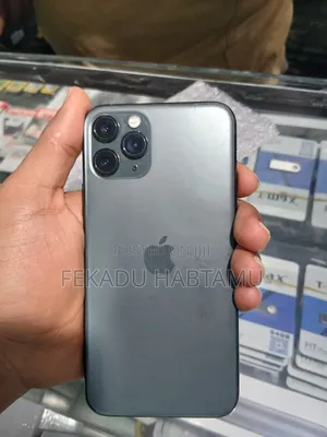 Photo - Apple iPhone 11 Pro Max 256 GB Black