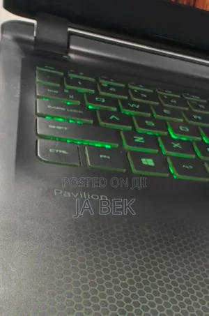 New Laptop HP Pavilion 15 12GB Intel Core I5 SSHD (Hybrid) 1.5T