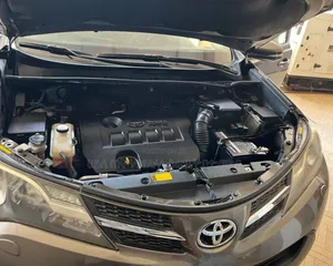 Toyota RAV4 2015 Gold