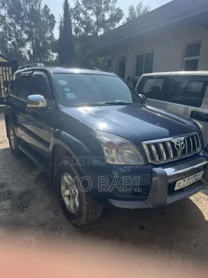 Photo - Toyota Land Cruiser Prado 4.0 Petrol GX-R 2006 Blue
