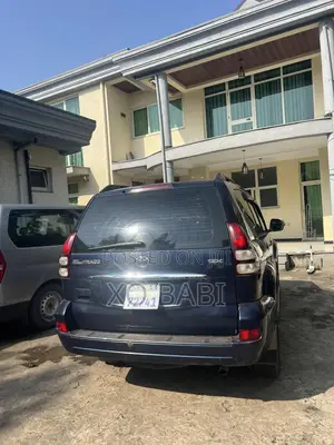 Toyota Land Cruiser Prado 4.0 Petrol GX-R 2006 Blue