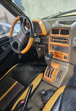 Suzuki Vitara 1995 Yellow