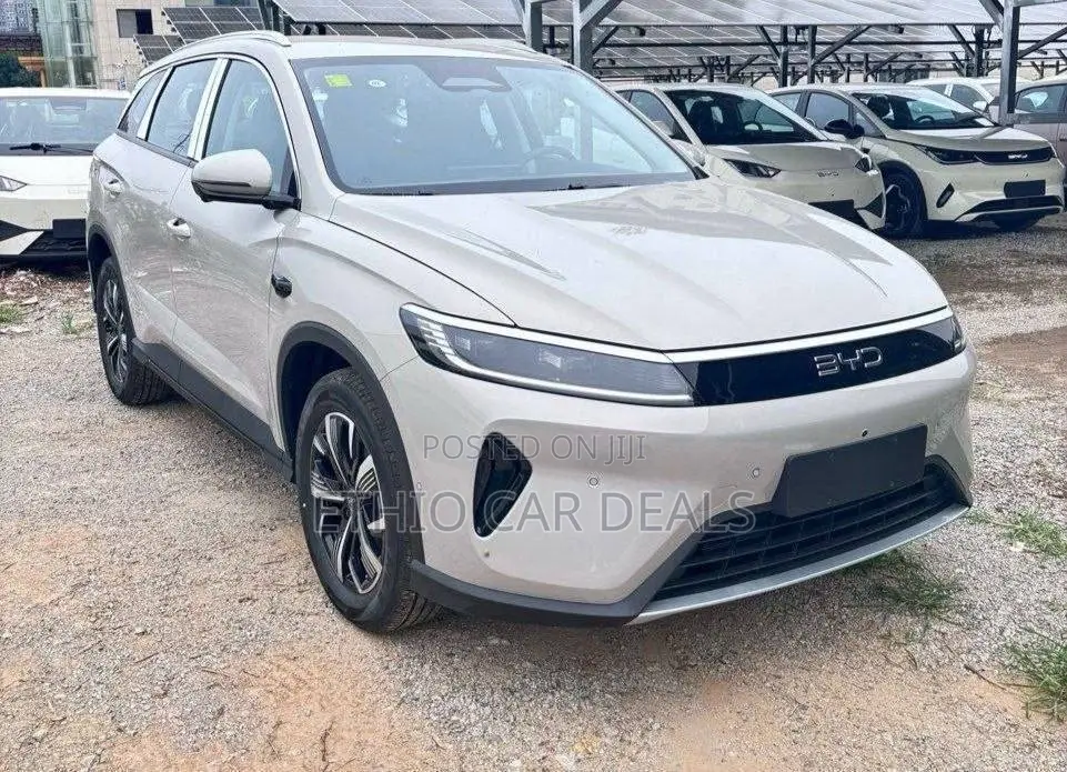 BYD Seal DM-i 2025 Off white