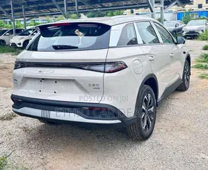 BYD Seal DM-i 2025 Off white