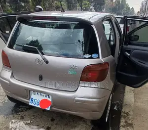 Toyota Vitz 1.5 FWD 3dr 2004 Silver