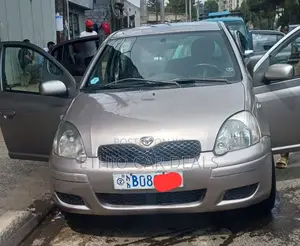 Toyota Vitz 1.5 FWD 3dr 2004 Silver