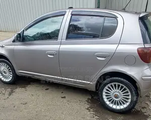 Toyota Vitz 1.5 FWD 3dr 2004 Silver