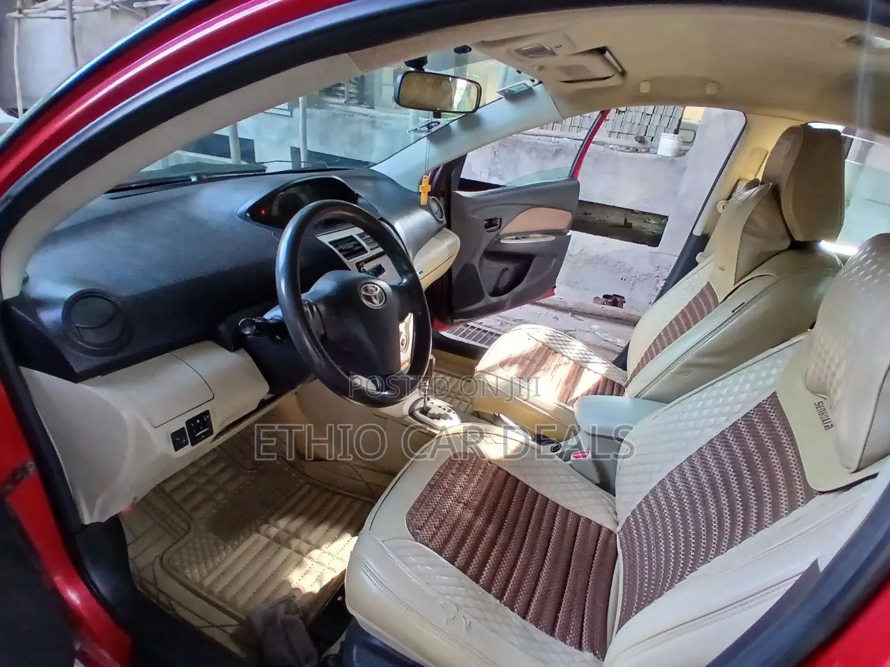 Toyota Yaris 2008 Red