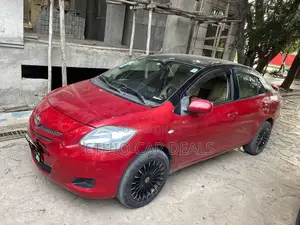 Toyota Yaris 2008 Red