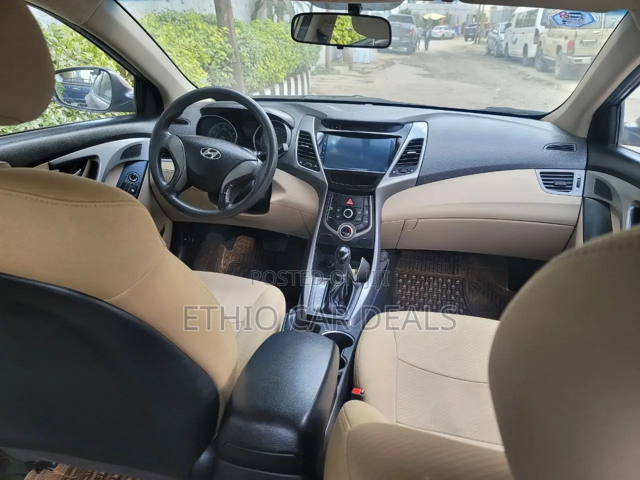 Hyundai Elantra SE 4dr Sedan (1.8L 4cyl 6M) 2015 Brown