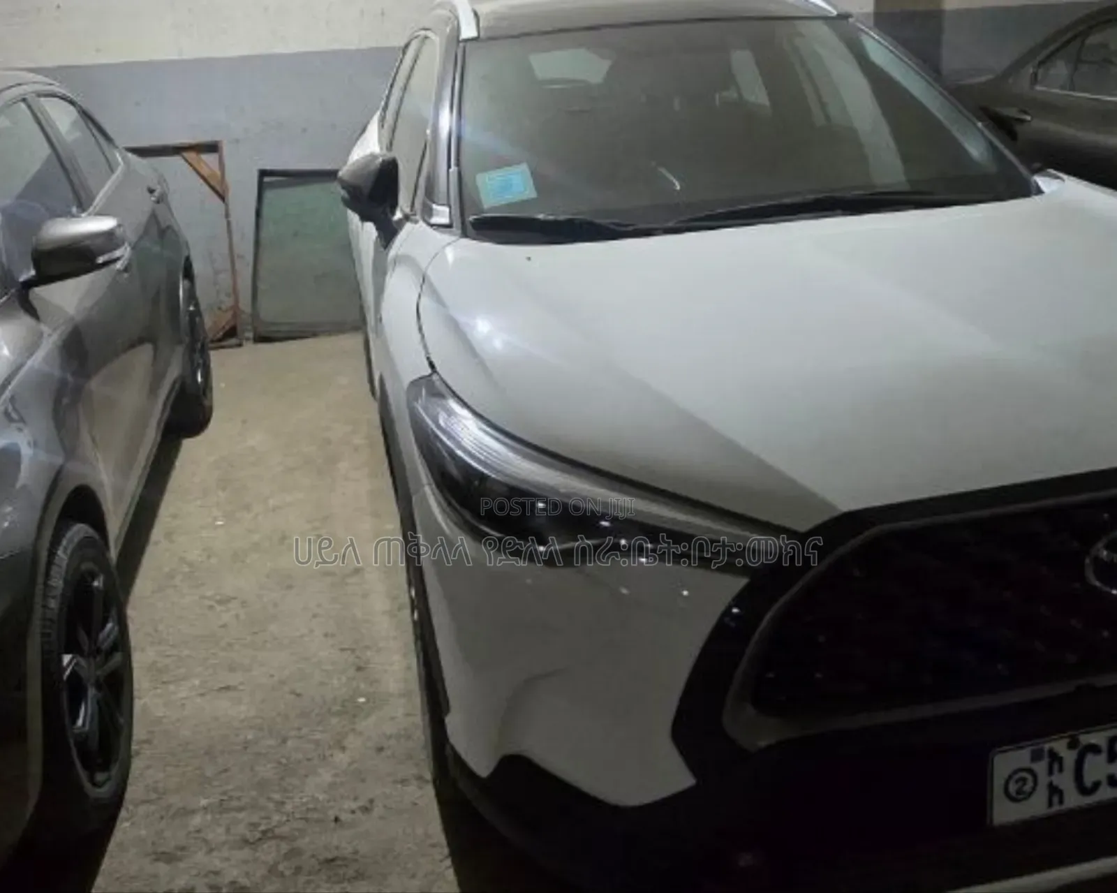 Toyota Corolla Cross Hybrid 2024 White