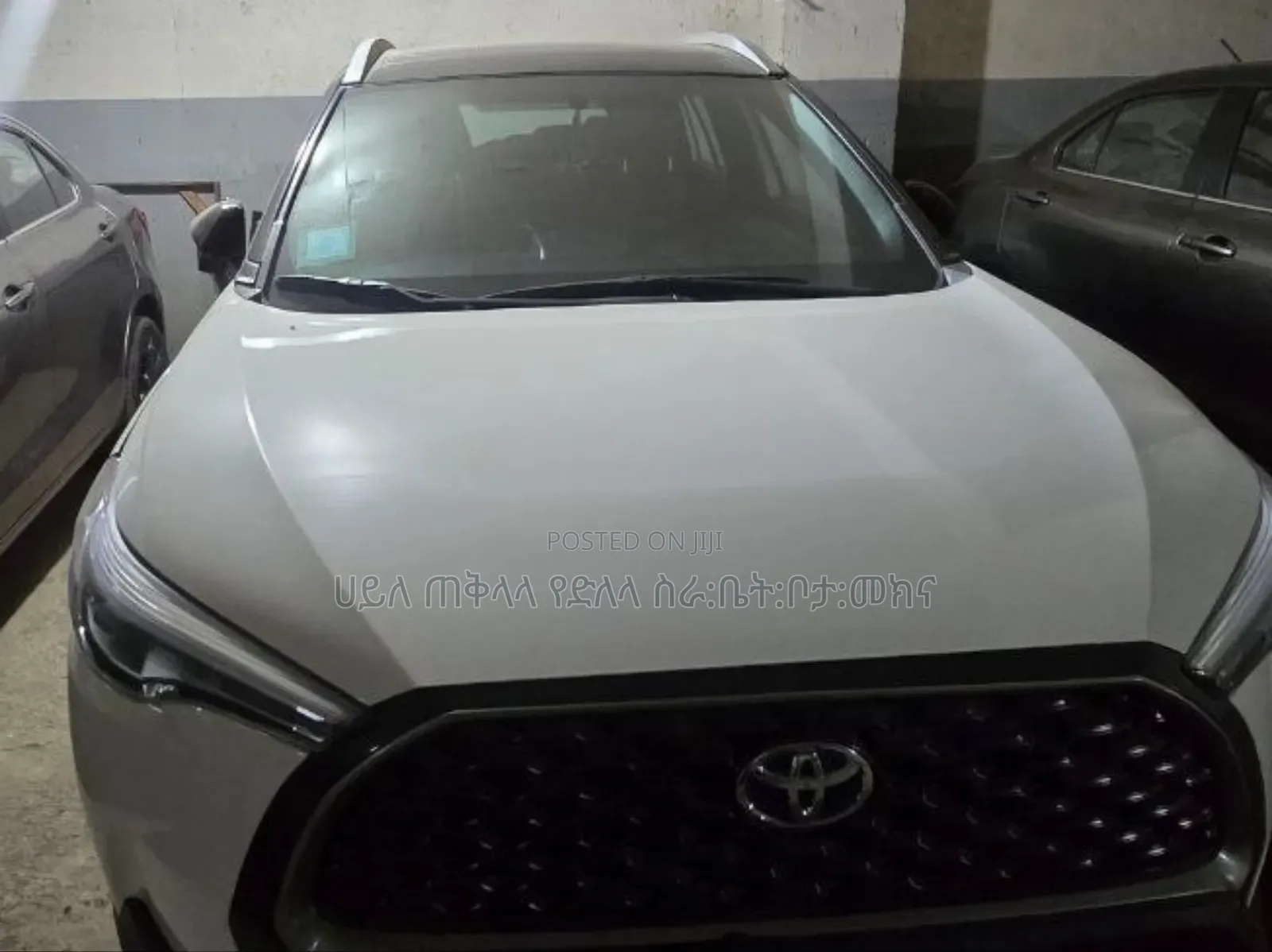 Toyota Corolla Cross Hybrid 2024 White