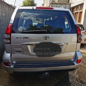 Toyota Land Cruiser Prado 2008 Silver