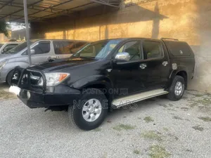 Toyota Hilux 2008 Black