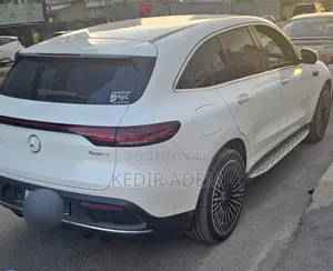 Mercedes-Benz EQC EQC400 4MATIC 2022 White