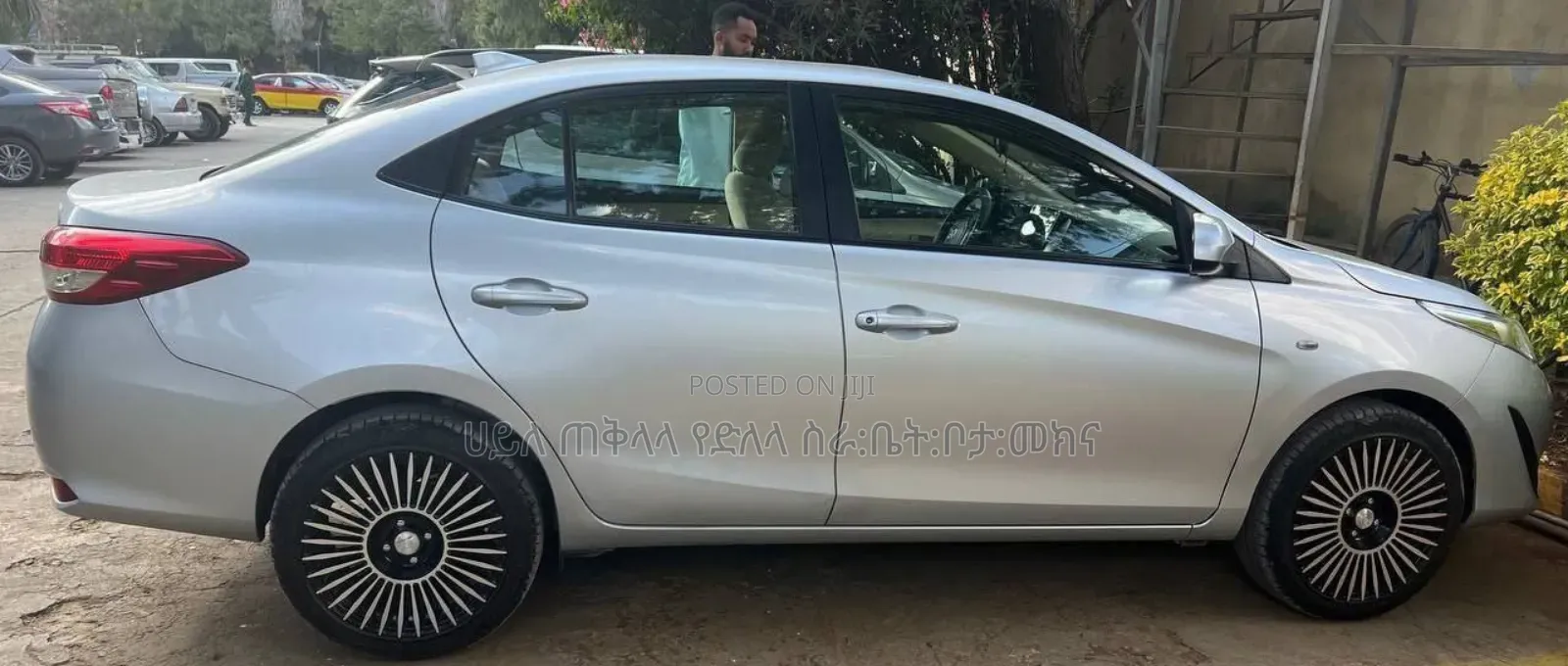 Toyota Yaris 2020 Silver