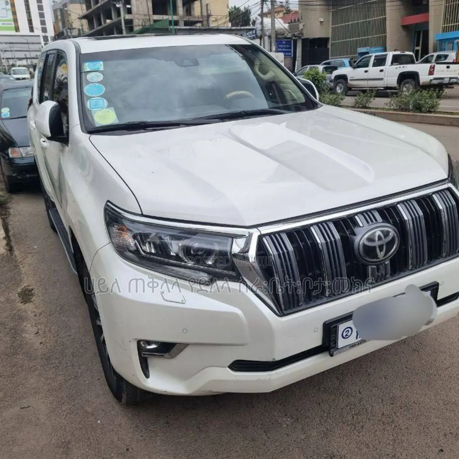 Toyota Land Cruiser Prado 2022 White