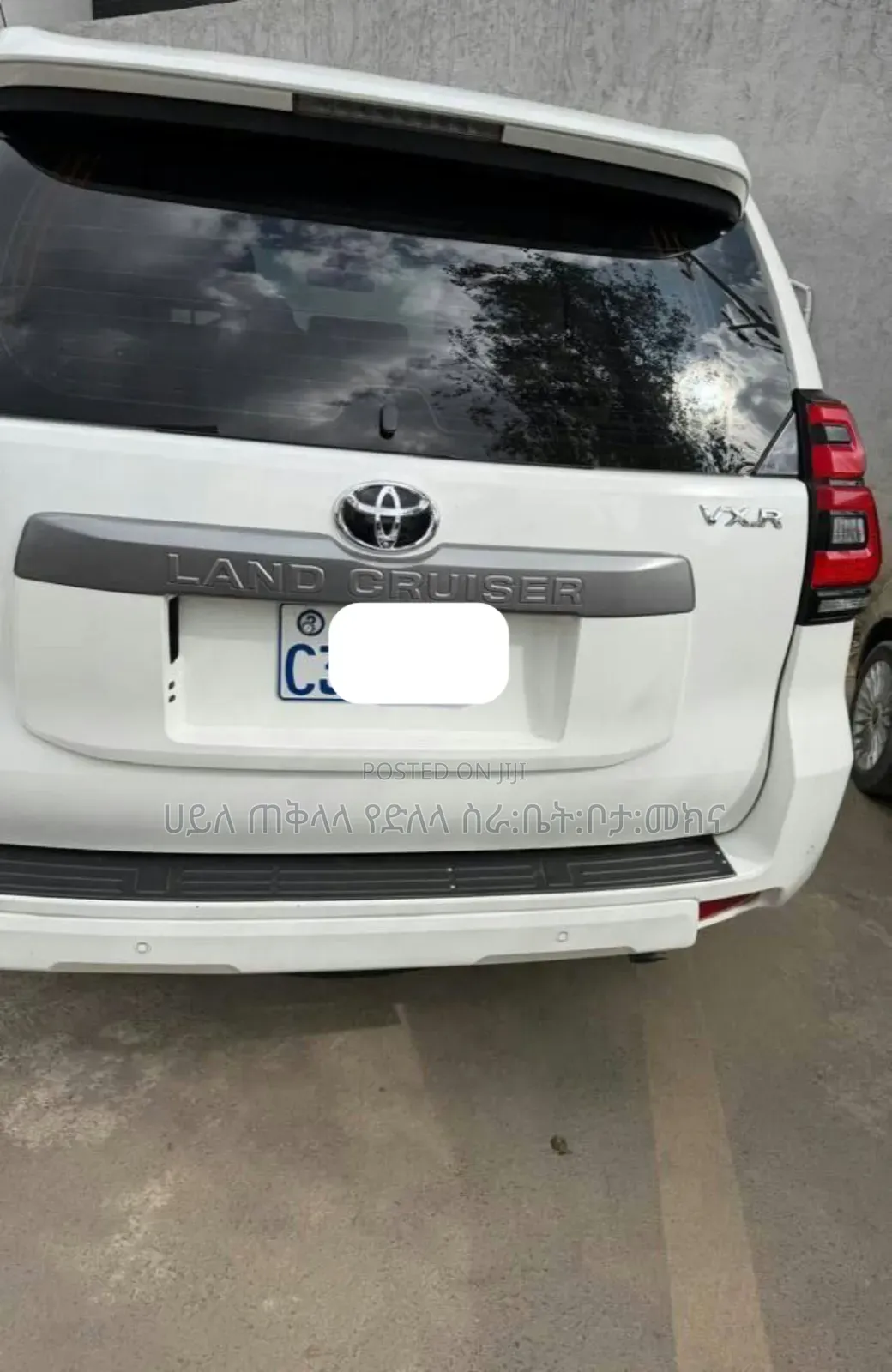 Toyota Land Cruiser Prado 2022 White
