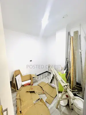 Furnished 5bdrm Apartment in Diaspora, Nifas Silk-Lafto for sale