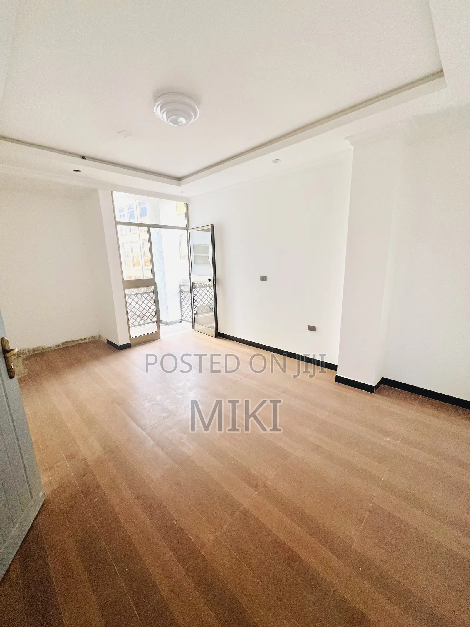 Furnished 5bdrm Apartment in Diaspora, Nifas Silk-Lafto for sale