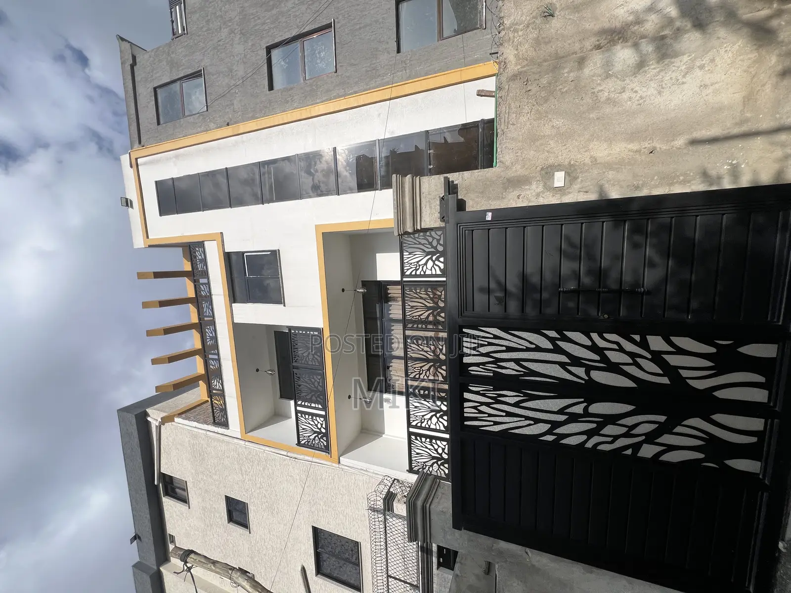 Furnished 5bdrm House in Haile Garment, Nifas Silk-Lafto for sale