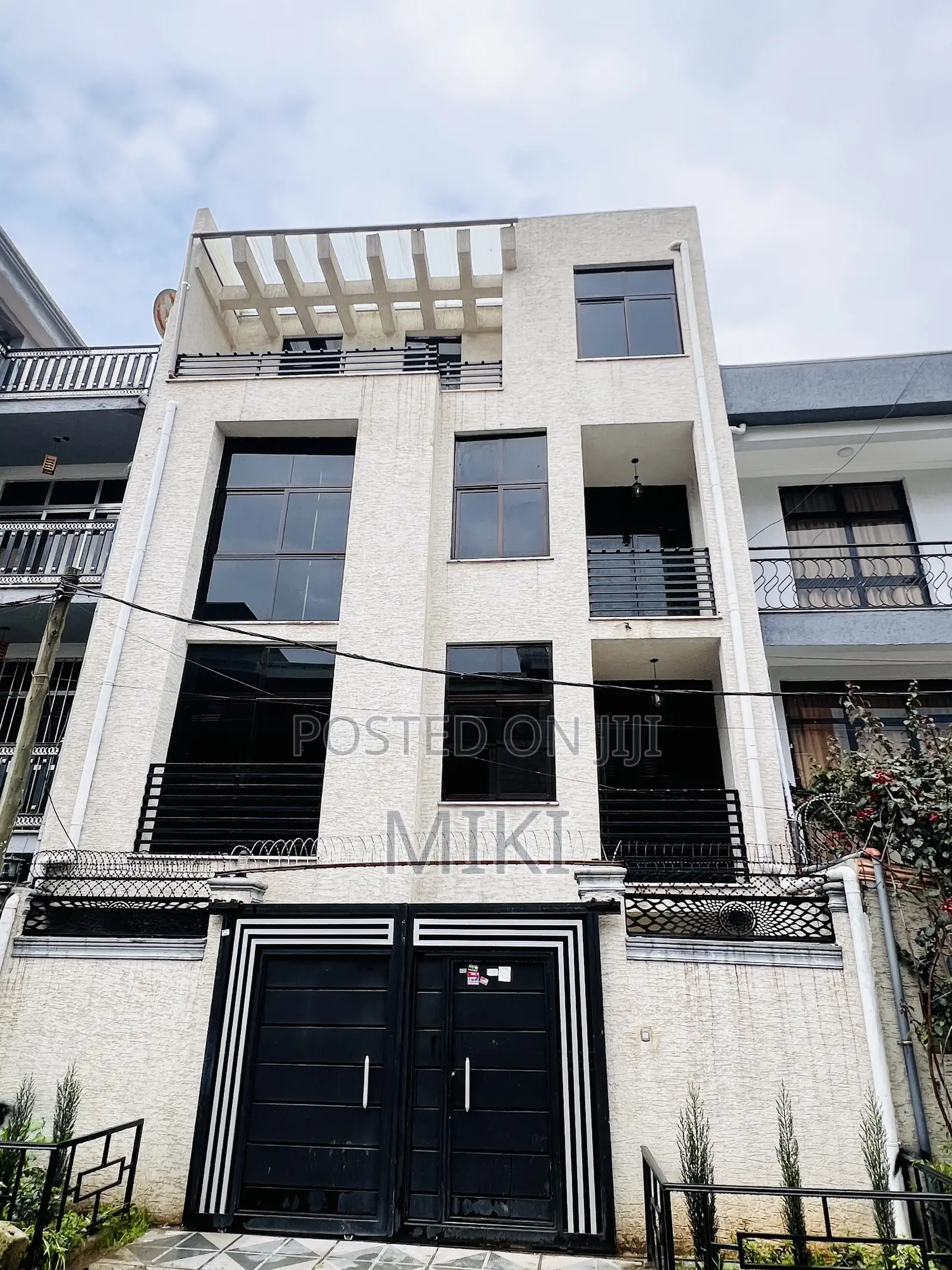 Furnished 5bdrm Townhouse/Terrace in Haile, Nifas Silk-Lafto for sale