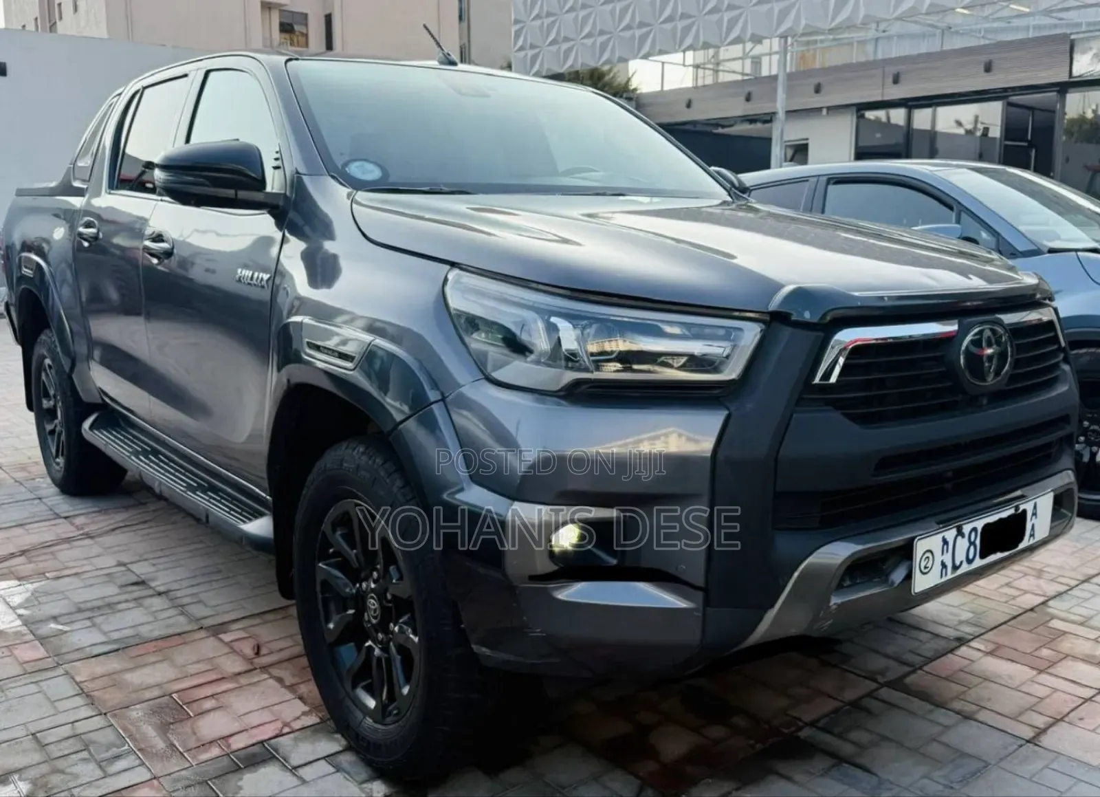 Toyota Hilux 2023 Beige