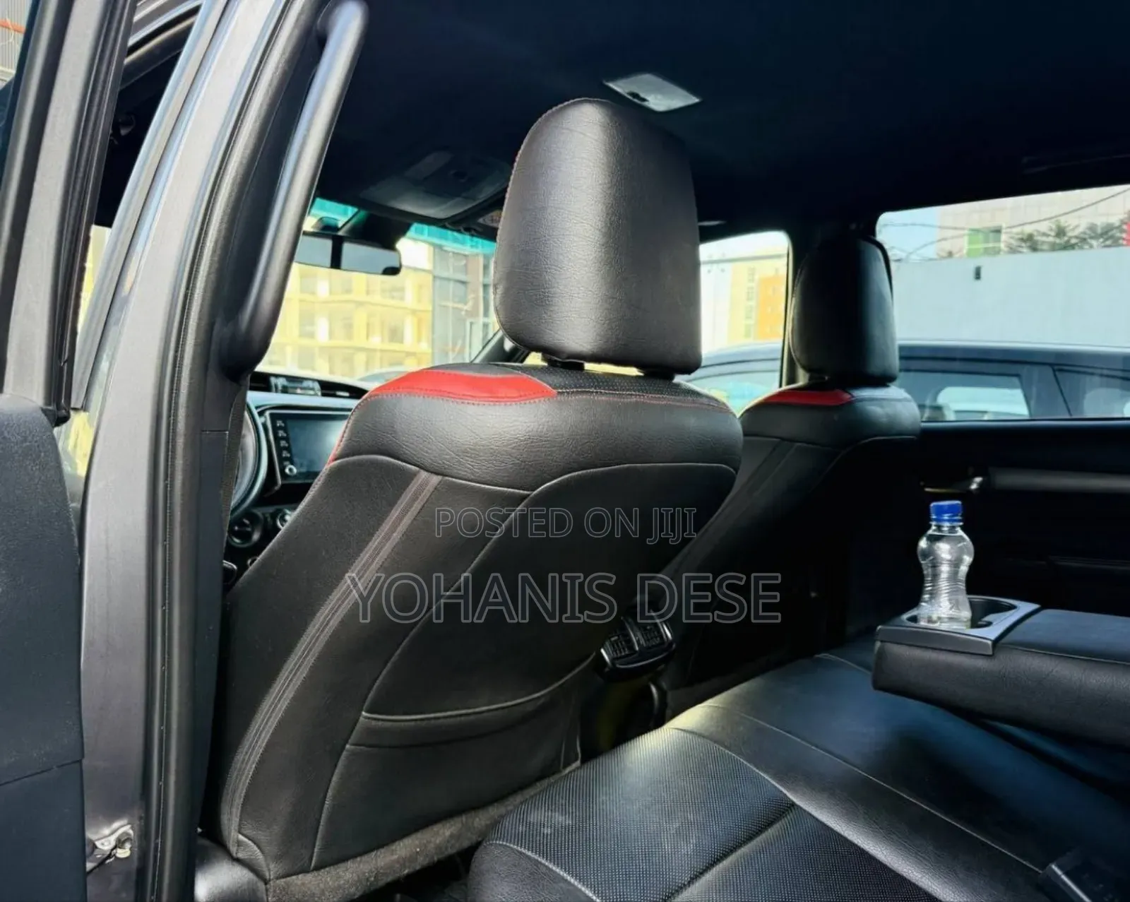 Toyota Hilux 2023 Beige