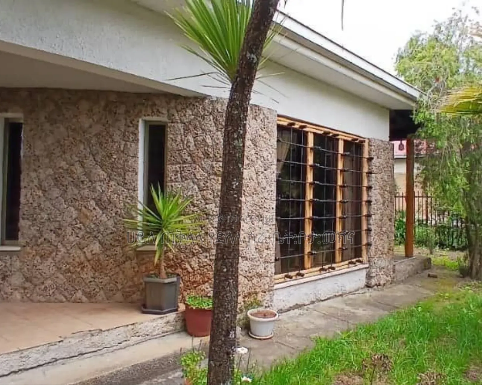 Furnished 5bdrm Villa in ለገጣፎ ሮፋክ ሪልስተት, Oromia-Finfinne for sale