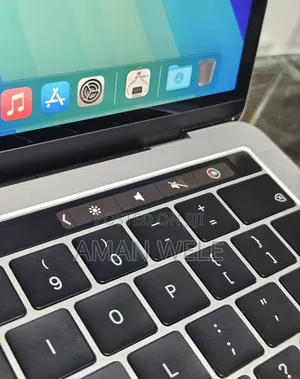 New Laptop Apple MacBook Pro 2019 8GB Intel Core I5 SSD 128GB