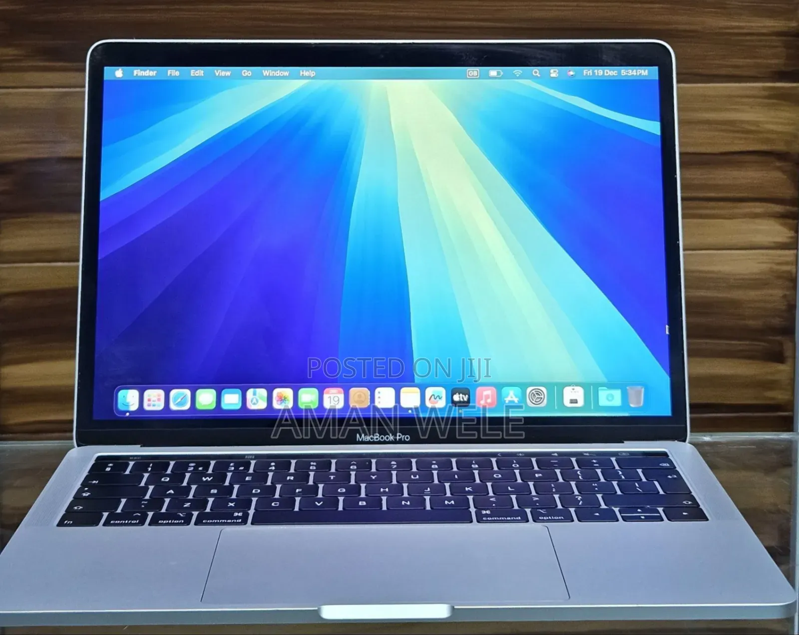 New Laptop Apple MacBook Pro 2019 8GB Intel Core I5 SSD 128GB