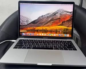 New Laptop Apple MacBook Pro 2017 8GB Intel Core I5 SSD 128GB