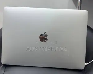 New Laptop Apple MacBook Pro 2017 8GB Intel Core I5 SSD 128GB