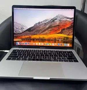 New Laptop Apple MacBook Pro 2017 8GB Intel Core I5 SSD 128GB