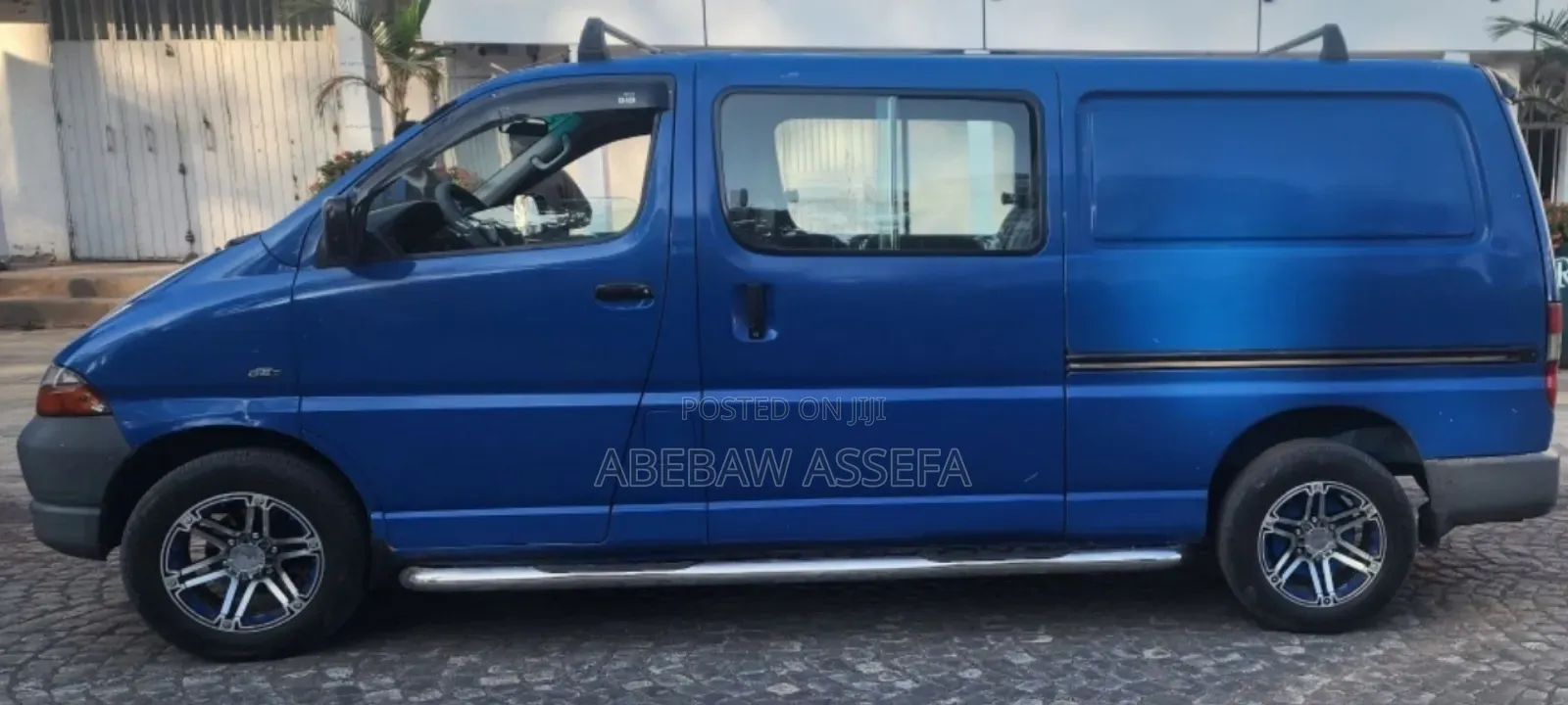 Toyota HiAce 2006 Blue