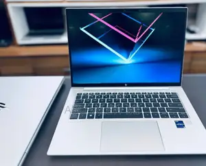 New Laptop HP EliteBook 840 G10 16GB Intel Core I7 SSD 512GB