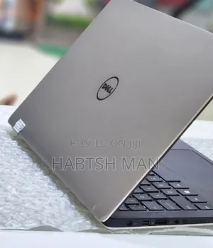 Photo - New Laptop Dell XPS 13 8GB Intel Core I7 SSD 256GB