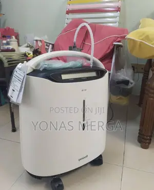 Photo - Oxygen Concentrator毛韋 Packed Oxygen Concentrator鈣卝h50cmxw39cmxd 24.5cm