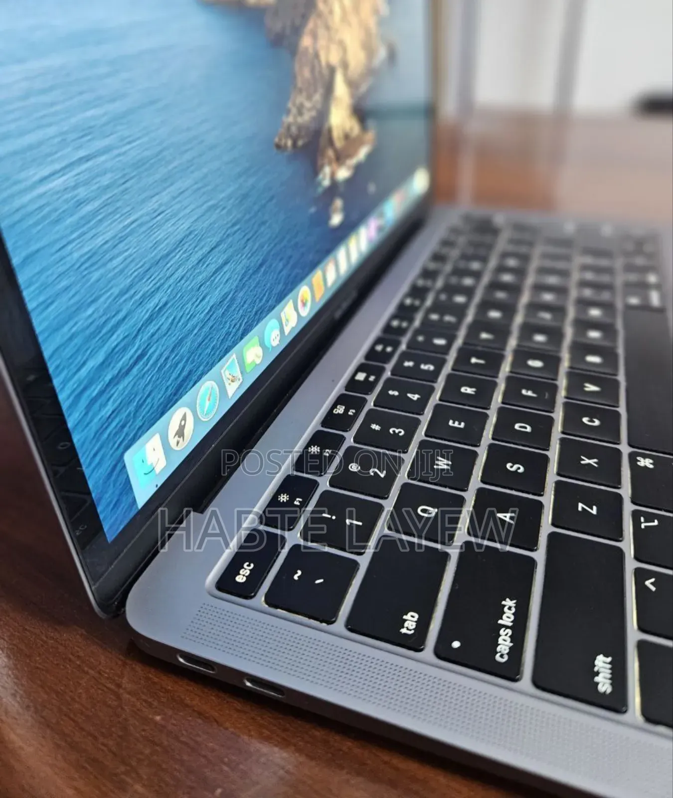 New Laptop Apple MacBook Air 2019 8GB Intel Core I5 SSD 128GB