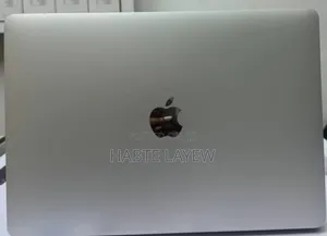 New Laptop Apple MacBook Pro 2017 8GB Intel Core I5 SSD 128GB