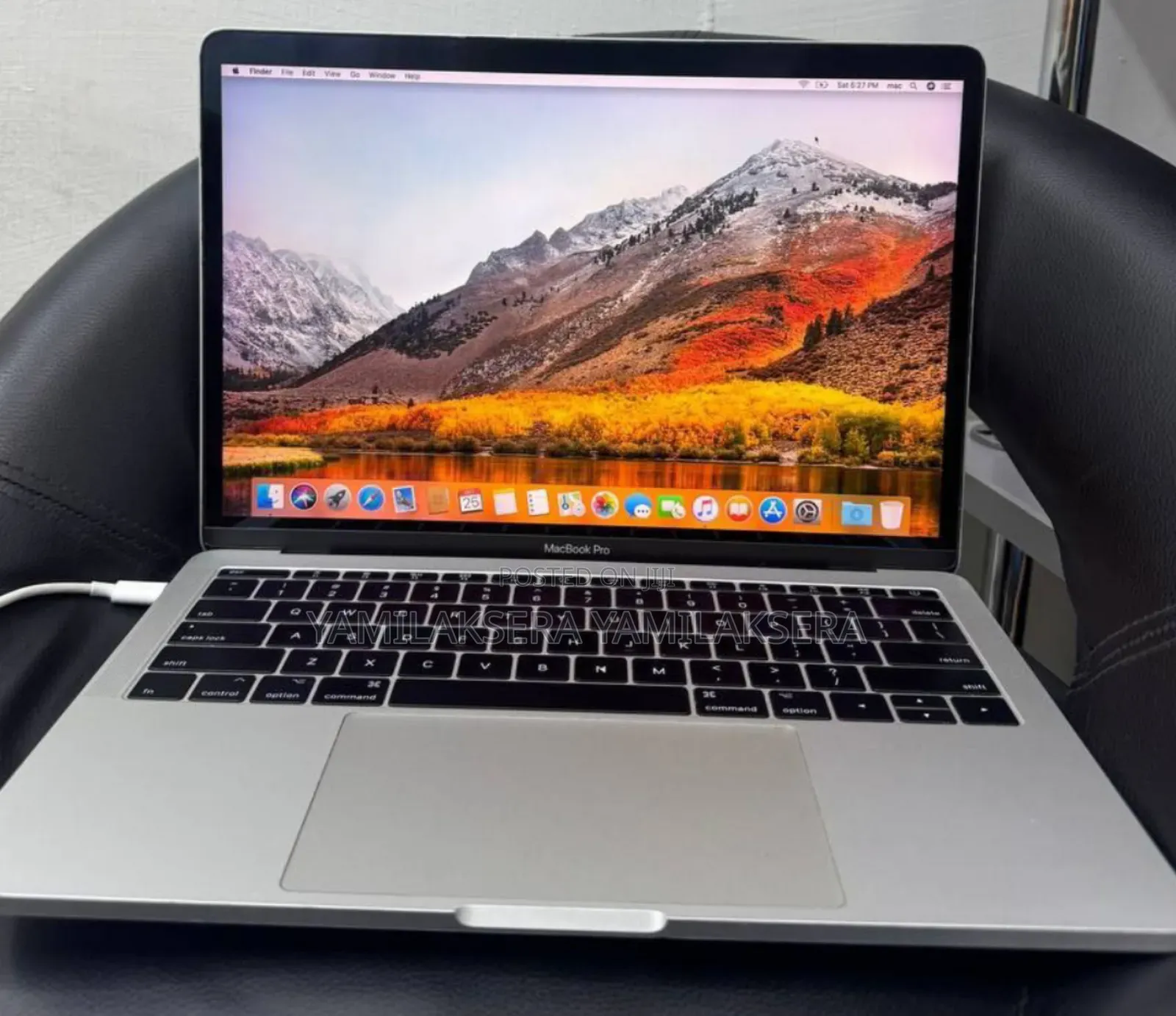 New Laptop Apple MacBook Pro 2017 8GB Intel Core I5 SSD 128GB