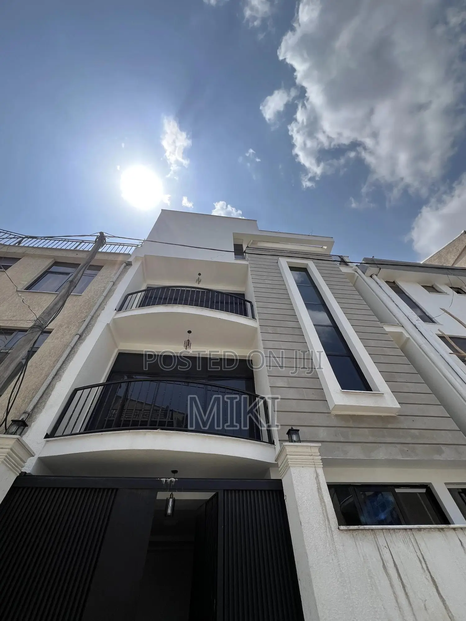 Furnished 5bdrm Townhouse/Terrace in Diaspora, Nifas Silk-Lafto