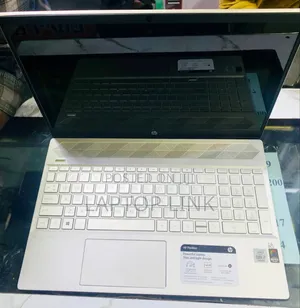 Laptop HP Pavilion 15-cs3063cl 8GB Intel Core i7 SSD 512GB