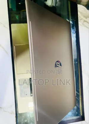 Laptop HP Pavilion 15-cs3063cl 8GB Intel Core i7 SSD 512GB