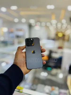 Photo - Apple iPhone 15 Pro 128 GB Black
