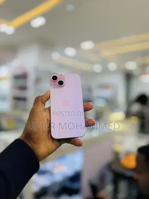 Apple iPhone 15 128 GB Pink