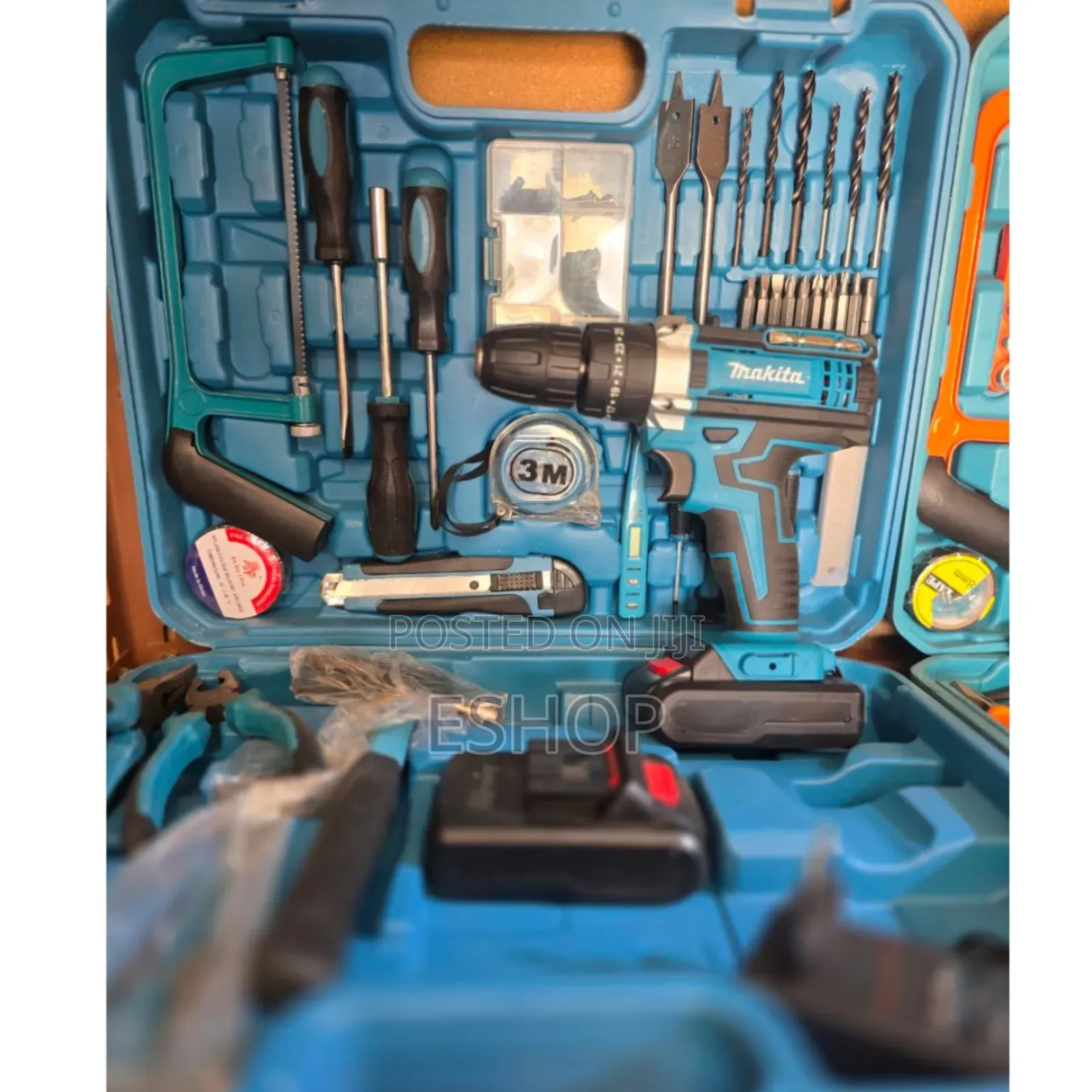 Makita Drill/Driver Outfit With Utility Knife and Measuring Tape